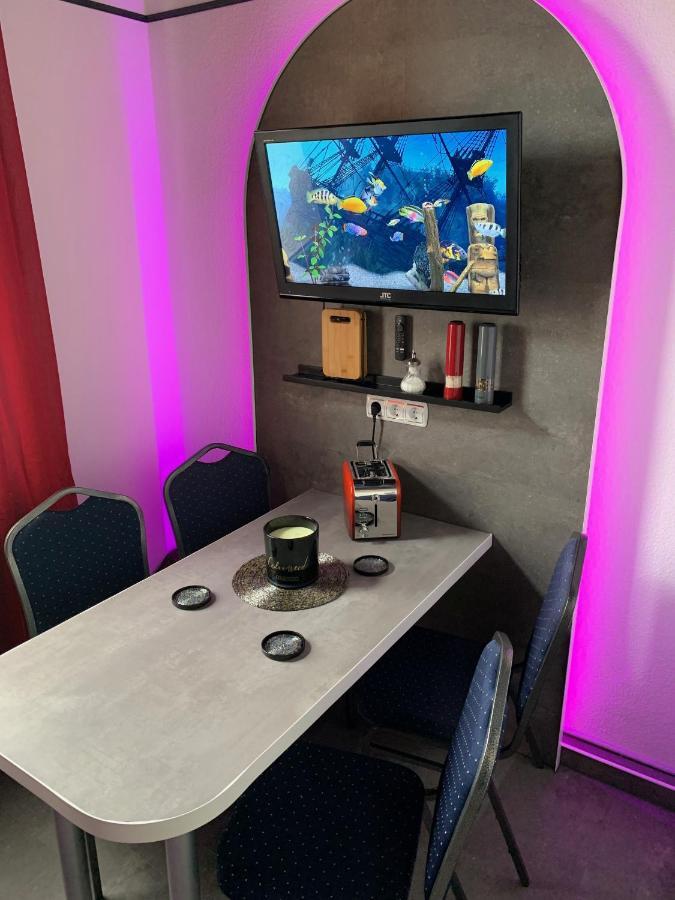 Best-Preis -Gold Suite- Mit Netflix, Self-Check-In, Ebike Ladestation, Fahrradraum, Wlan, Netflix Und Massagesessel - Direkt Am Elberadweg Im Herzen Von ויטנברג מראה חיצוני תמונה