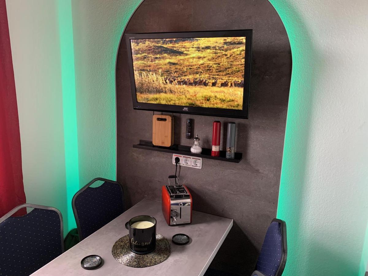 Best-Preis -Gold Suite- Mit Netflix, Self-Check-In, Ebike Ladestation, Fahrradraum, Wlan, Netflix Und Massagesessel - Direkt Am Elberadweg Im Herzen Von ויטנברג מראה חיצוני תמונה